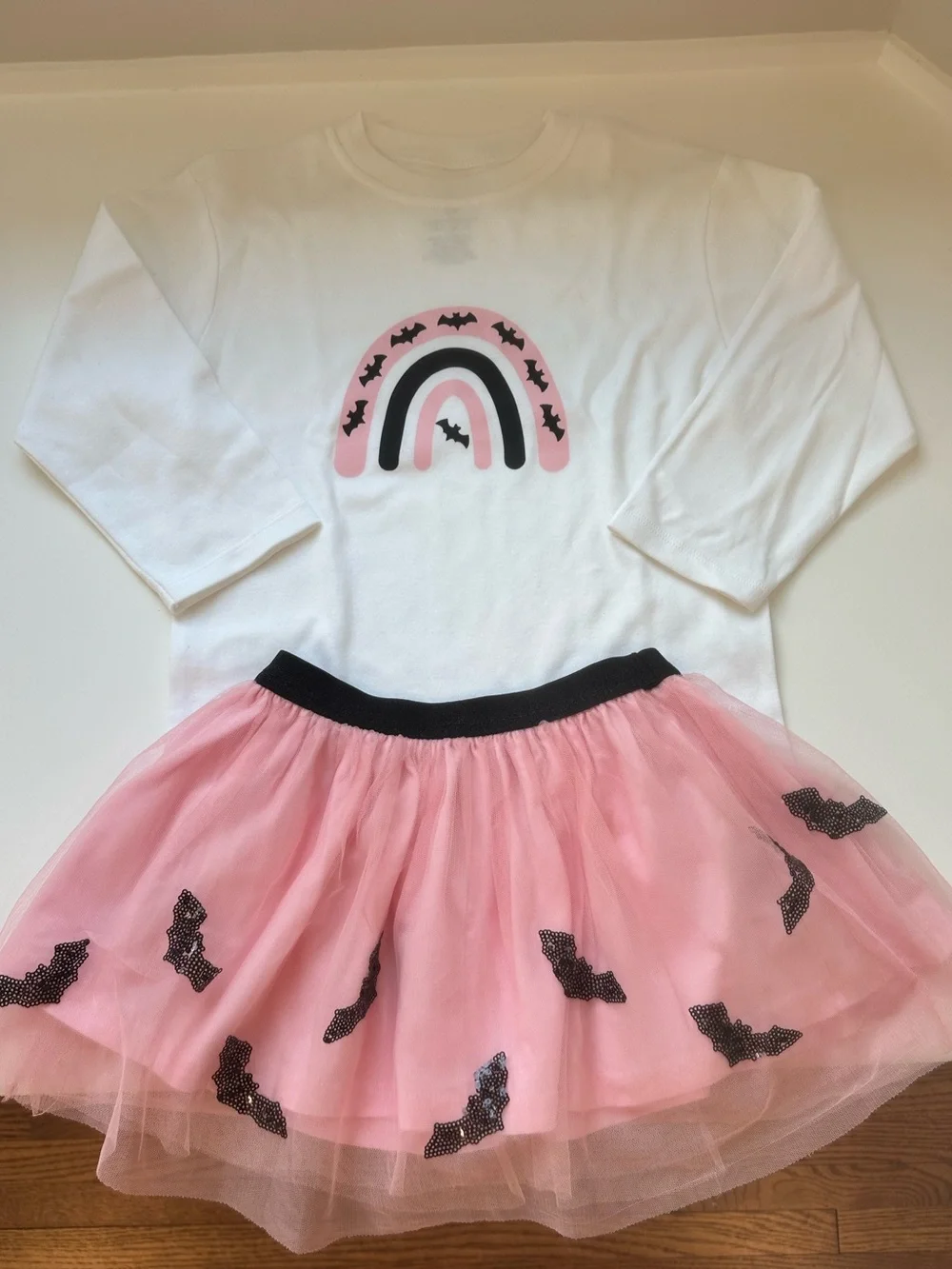 Sweet Wink Halloween Sparkly Bat Tutu/Shirt Set Girls Size 5/6 Like New!